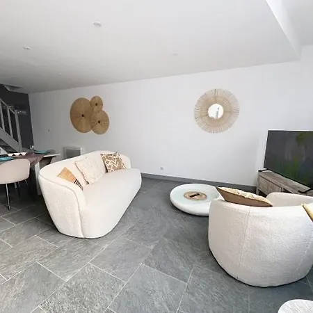Apartament Grand Duplex A 2 Pas De La Citadelle *
